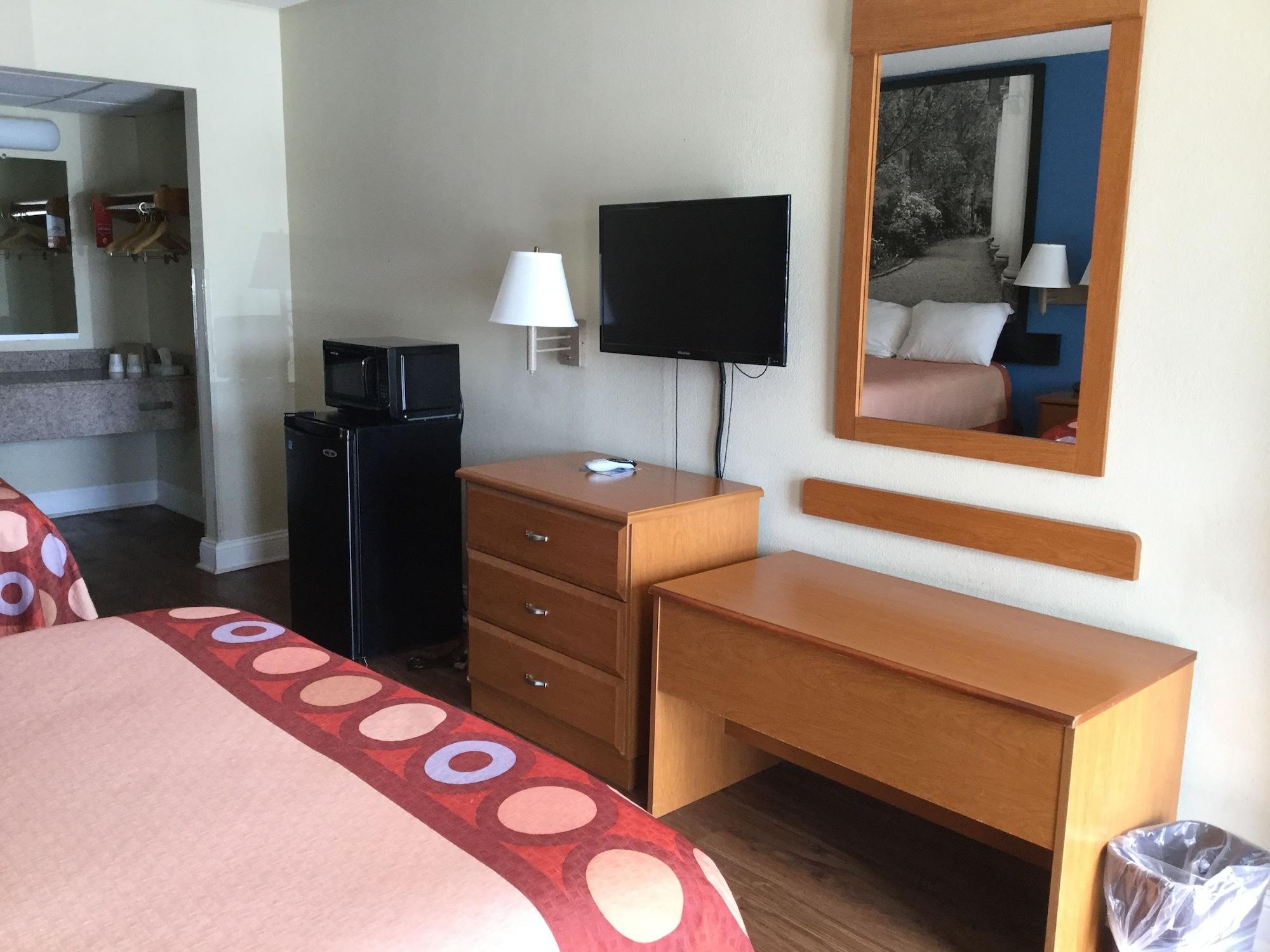 Super 8 By Wyndham Walterboro Otel Dış mekan fotoğraf
