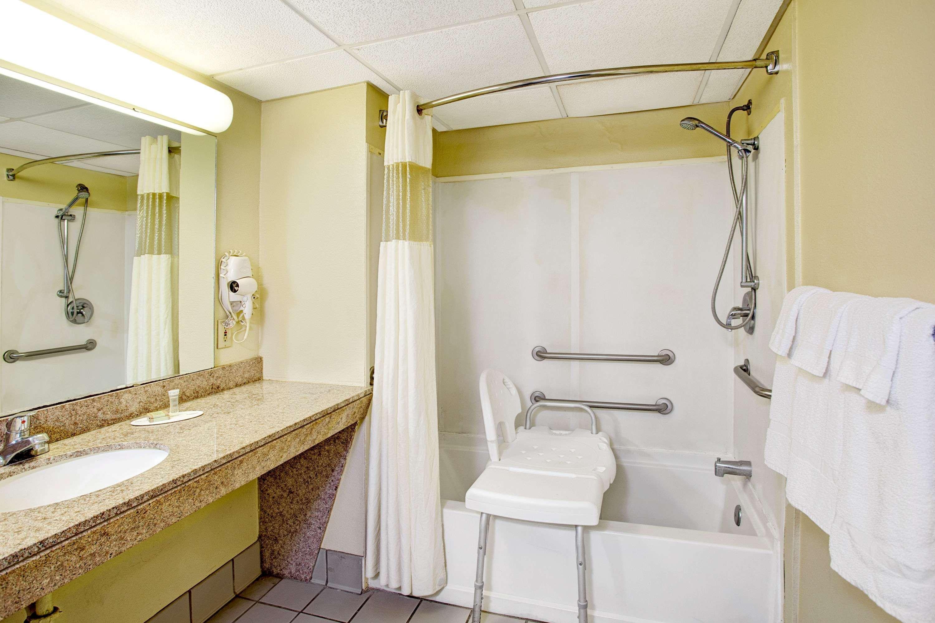 Super 8 By Wyndham Walterboro Otel Dış mekan fotoğraf