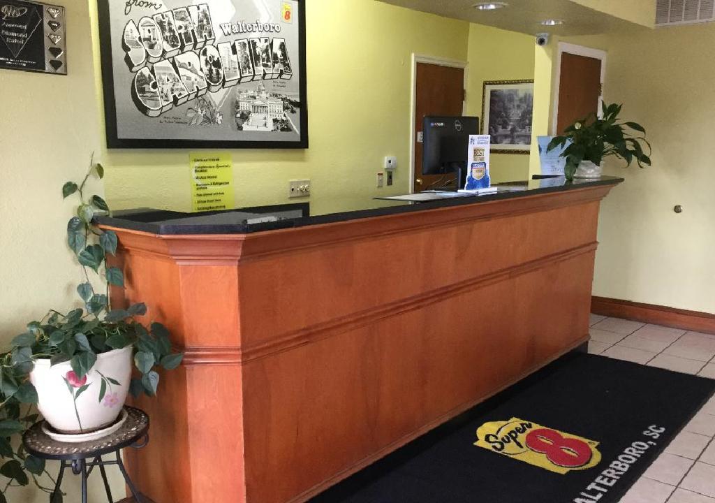 Super 8 By Wyndham Walterboro Otel Dış mekan fotoğraf